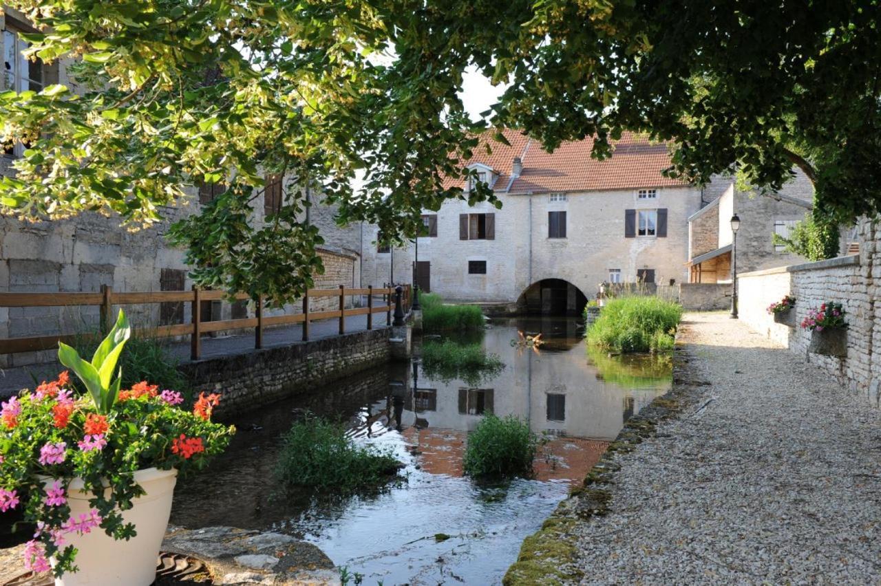 Hotel La Roulotte De Lois & Clara Arc-en-Barrois Esterno foto
